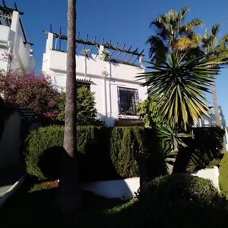 Montebello Nyaraló